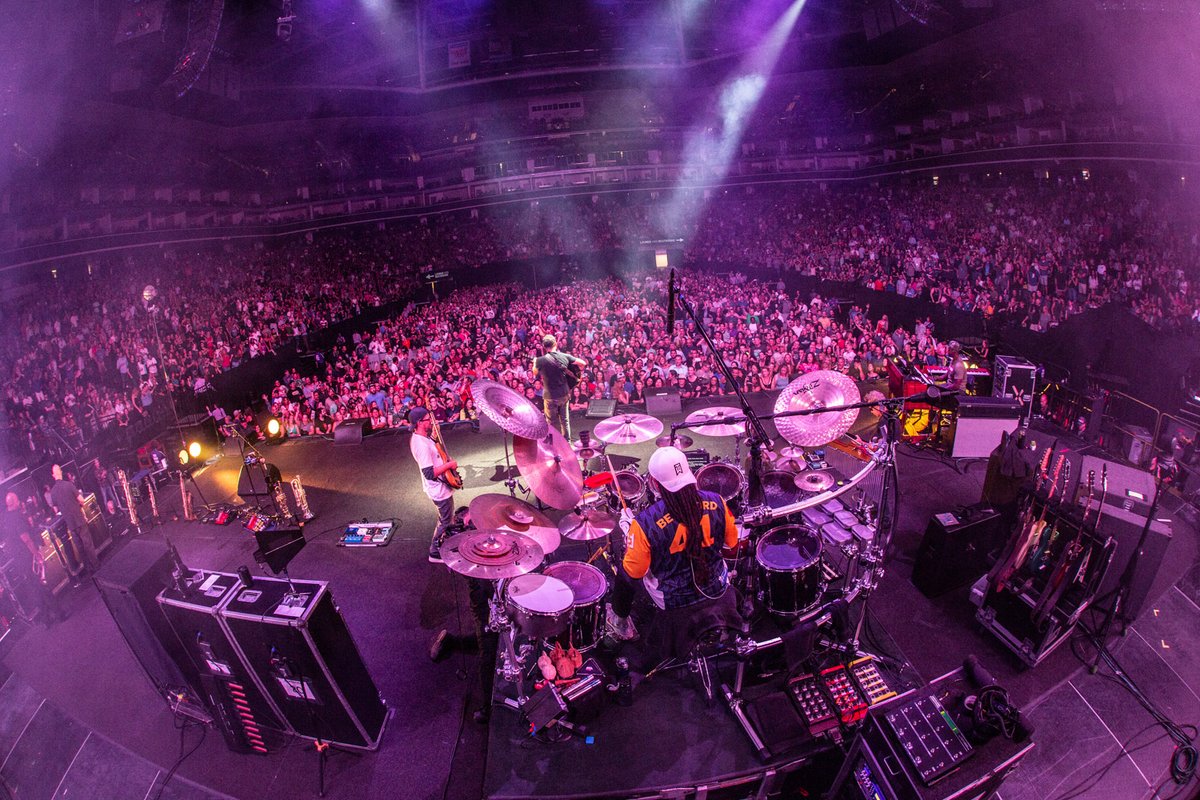 davematthewsbnd's tweet image. Missed any #DMBDriveIn? Subscribe to @davematthewsbnd @YouTube channel and stay up to date with DMB videos → goo.gl/RCHp2K

📸  @rene_huemer