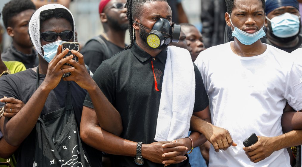 #EndSARS protesters take to the streets as their fight against police brutality sweeps through Nigeria – in pictures aje.io/vqcbq