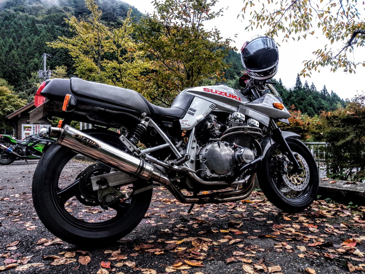 peaces6061's tweet photo. ということで・・・。
ご縁があって10年振りに「カタナ乗り」になりました( •̀∀•́ )
#suzuki
#スズキ
#gsx1100s
#刀
#カタナ
#katana
#gu76a https://t.co/wCM3LIvYJO