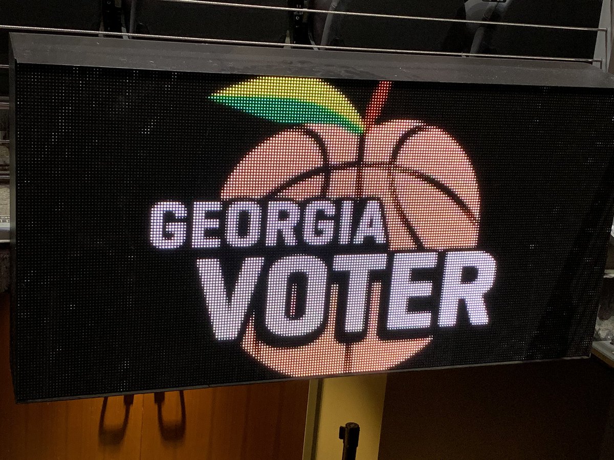SGWilliams1's tweet photo. Cast my vote at @StateFarmArena. @ossoff @JoeBiden @ReverendWarnock Lines short! #Atlanta #FultonCounty #Pollpic https://t.co/XefYhyifcR