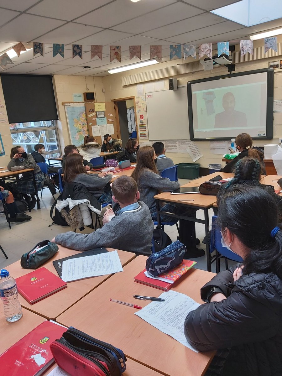 StMacDarasCC's tweet photo. Some of our first years tuning in to maths week tv to watch @Bobby_Seagull this morning
#MathsWeek2020
#IUseMaths https://t.co/VxpicpkYWC