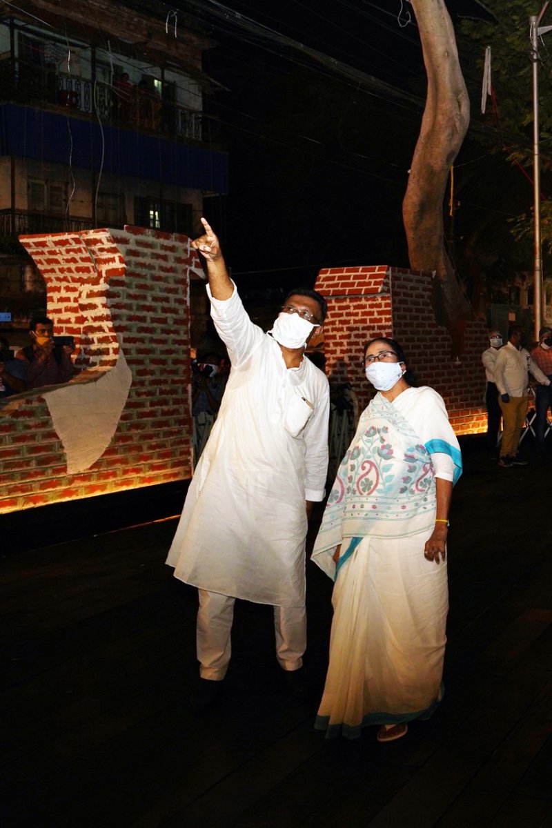 FirhadHakim's tweet photo. Today my didi, my leader @MamataOfficial inaugurated our Chetla Agrani Durga Pujo
Sharing a few glimpses https://t.co/Fku8vaKVbg