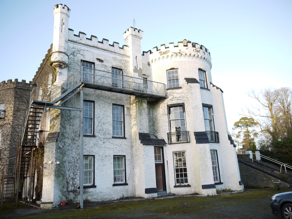 Bellingham Castle tweet media