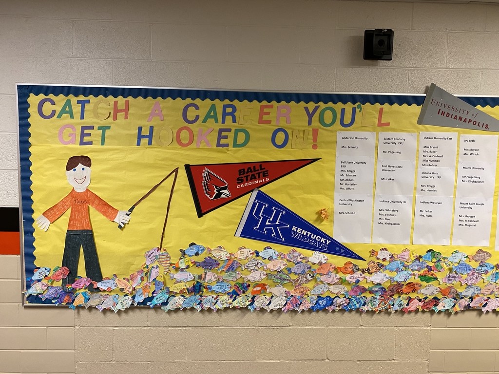 CentralLCSC's tweet photo. College Go Week! Thanks Ms. Schmarr for talking with students about all the possible career choices available to our students. https://t.co/vIMbfynUbH