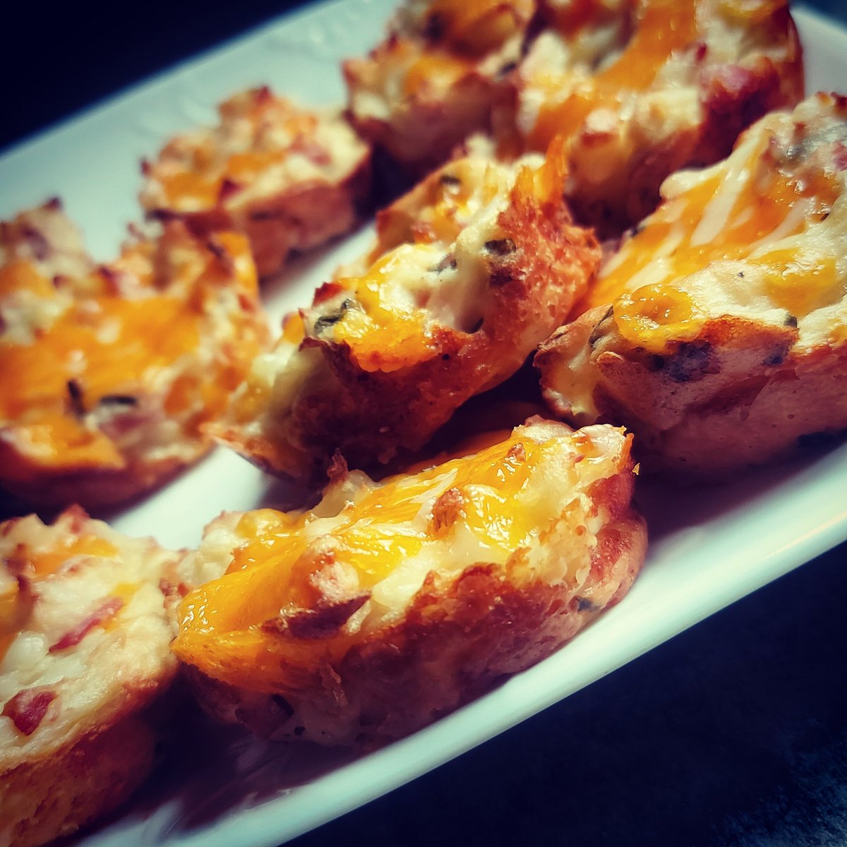 InkedDeviant's tweet photo. Mashed Potato Bombs.
Stuffed With Smoked Ham, Lactose Free Sour Cream, Chives &amp; Spring Onions. Topped With Grated Sharp Cheddar. About 6gr Carbs Each!
#potato #smokedham #sharpcheddar #fluffy #lowcarb #diabetic #chef #Foodies #Foodie #keto #CHEFLEX #cheftember https://t.co/Aq0GvdnjxZ