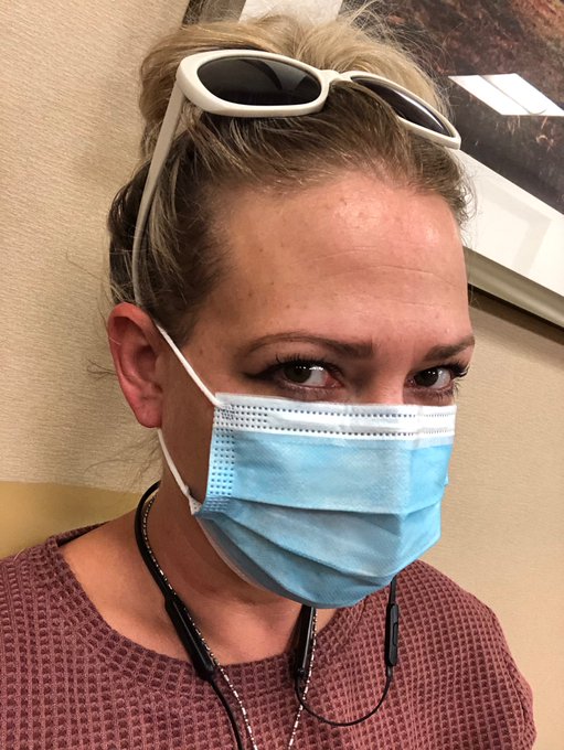 Sitting at the drs office to get my liver ultrasound that will dictate whether or not I get my surgery<a href="/tag/blackfriday"class="tags"><span>#blackfriday</span></a><a href="/tag/avnstars"class="tags"><span>#avnstars</span></a>