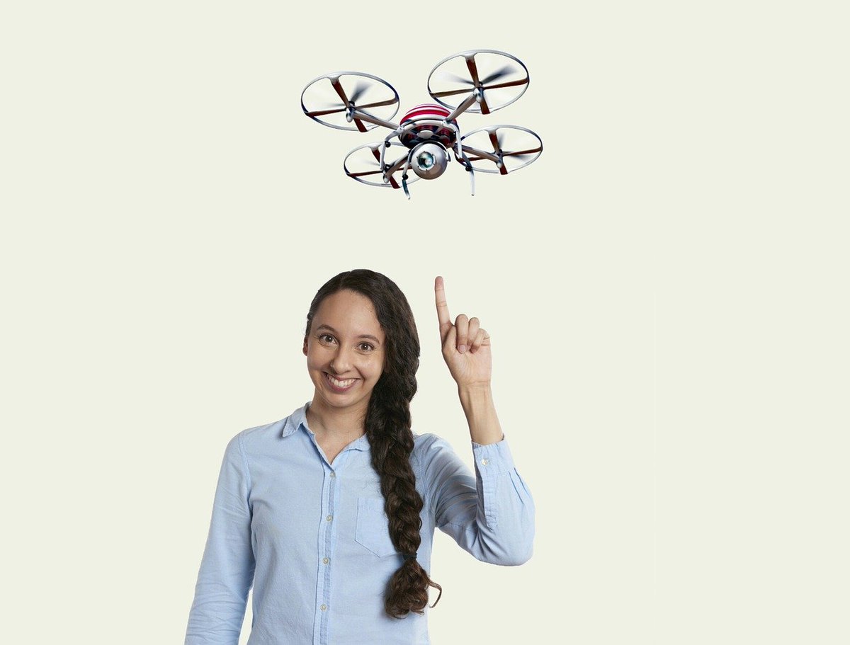#Drones for hire take to the sky — now commonly used for #aerial photography &amp; videography, to cover live events, deliver small items, &amp; to survey dangerous places &amp; situations ow.ly/SlVh30rekaD | TechNewsWorld