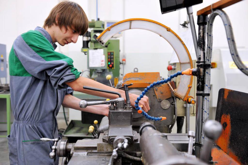 La #formazione in #apprendistato è strategica per riqualificazione e inserimento lavorativo. Lo sostiene la presidente di Forma <a href="/PaolaVacchina/">Paola Vacchina</a> in intervista a <a href="/bollettinoADAPT/">bollettinoADAPT</a> sul piano straordinario per #occupazione e #competitività presentato al #Governo bit.ly/34KoaWG