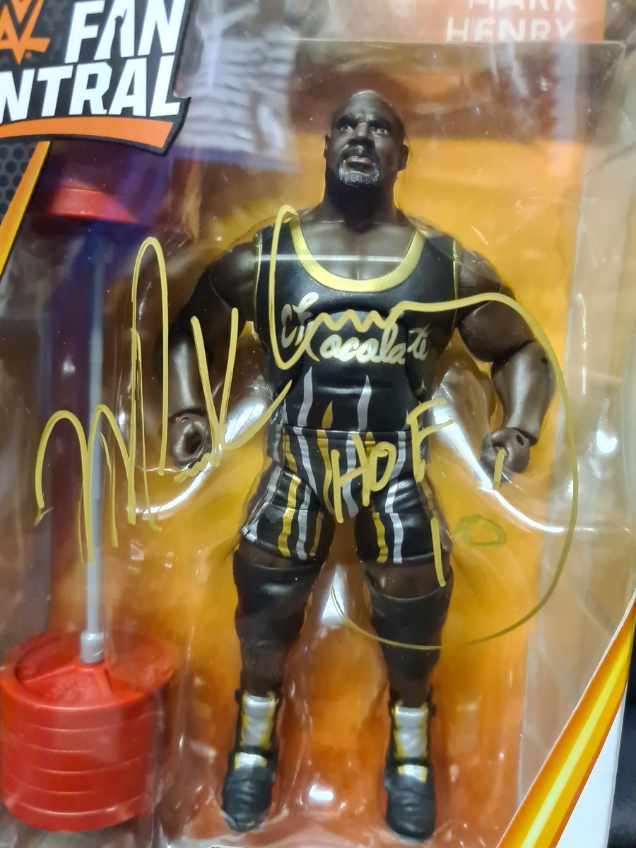 We teamed up with @TWMWrestle this past week & to celebrate were giving everyone a chance to win this signed @TheMarkHenry action figure!! Simply - Follow our pages @wrestlingtrader & @TWMWrestle - Retweet and like this post. - Drawn at random. Good luck