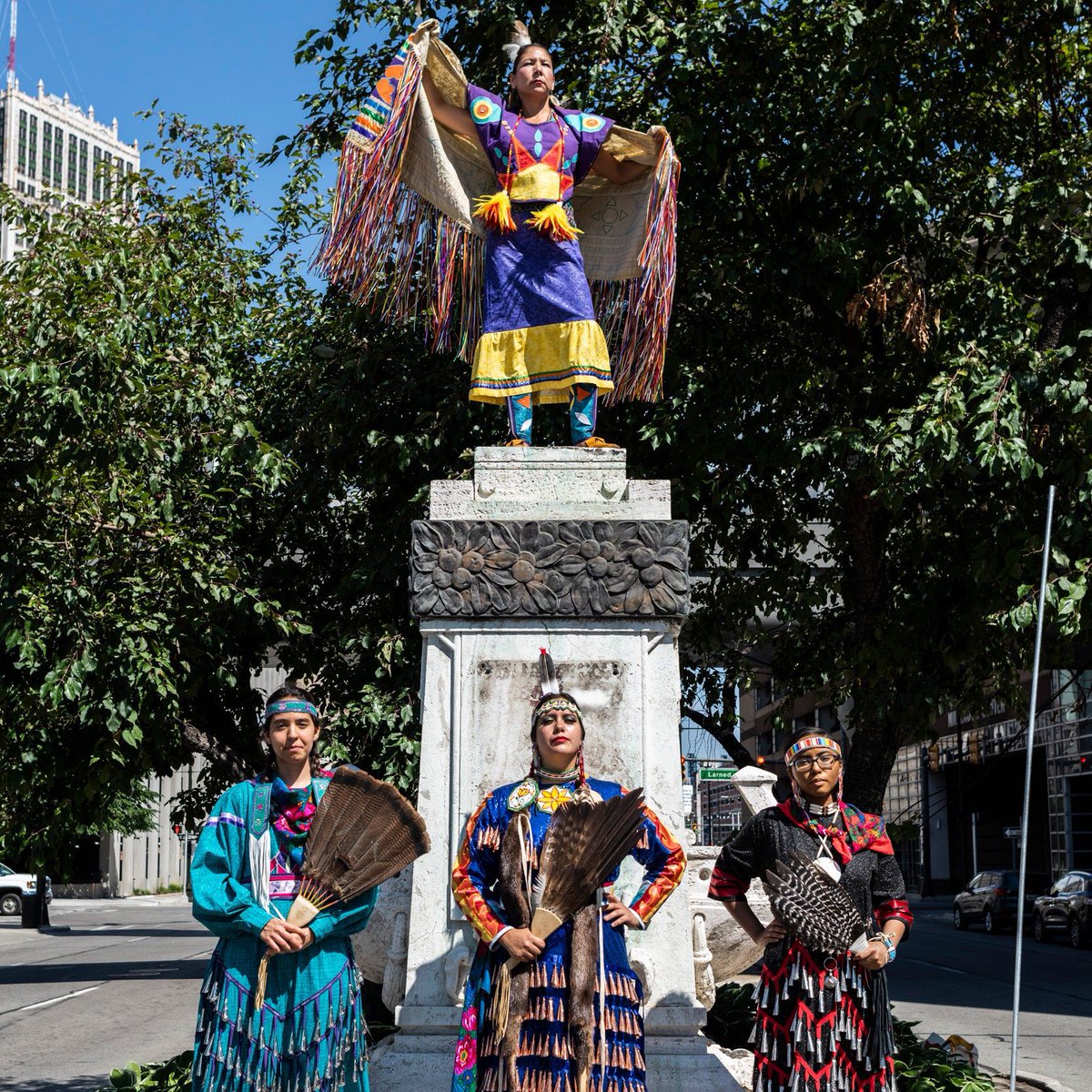 gothspiderbitch's tweet photo. Happy Indigenous Peoples’ Day! https://t.co/9VJH0re27V