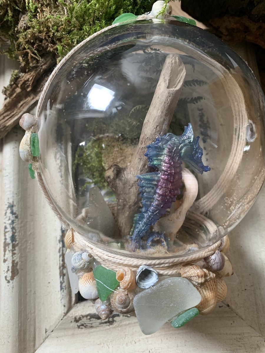 Divinecurriosi1's tweet image. Evening #inbizHour Iv been sharing my four element spheres and Iv been getting quiet a few reserves on them if you are interested please do let me know as I need to custom make each order ty.  Each one also represents your zodiac sign so plse so ask if not sure. #altardecor