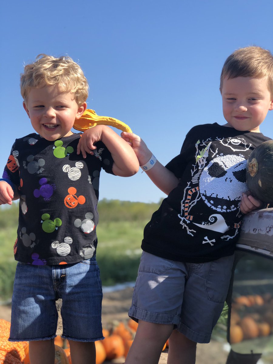 MWoodward2nd's tweet photo. These two crazies get me going every morning at 5:45, even on the weekends, and they bring me the most joy. #CICfun #twoscavengerhuntitemsinone https://t.co/ndsEQOdehv