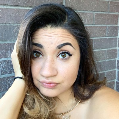 atziry_a's tweet photo. 27 years around the sun today☀️
#birthdaygirl #NewProfilePic https://t.co/yhEm5nBylm