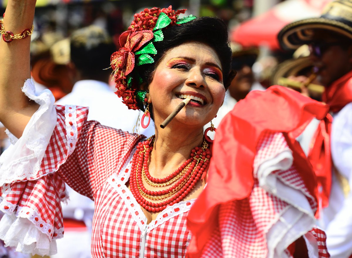 Carnaval de Barranquilla (@carnaval_sa) on Twitter photo ¡Somos la gran Fiesta de la Diversidad Cultural!😍🇨🇴 Nuestros ritmos, danzas y saberes ancestrales son la mezcla de las etnias que nos hacen testimonio vivo de la tradición, única en el mundo. 
En el #DíaDeLaRaza compartimos estas maravillosas postales del reconocido <a href="/calcruzm/">C Cruz Fotografo</a> 📸 ¡Somos la gran Fiesta de la Diversidad Cultural!😍🇨🇴 Nuestros ritmos, danzas y saberes ancestrales son la mezcla de las etnias que nos hacen testimonio vivo de la tradición, única en el mundo. 
En el #DíaDeLaRaza compartimos estas maravillosas postales del reconocido <a href="/calcruzm/">C Cruz Fotografo</a> 📸