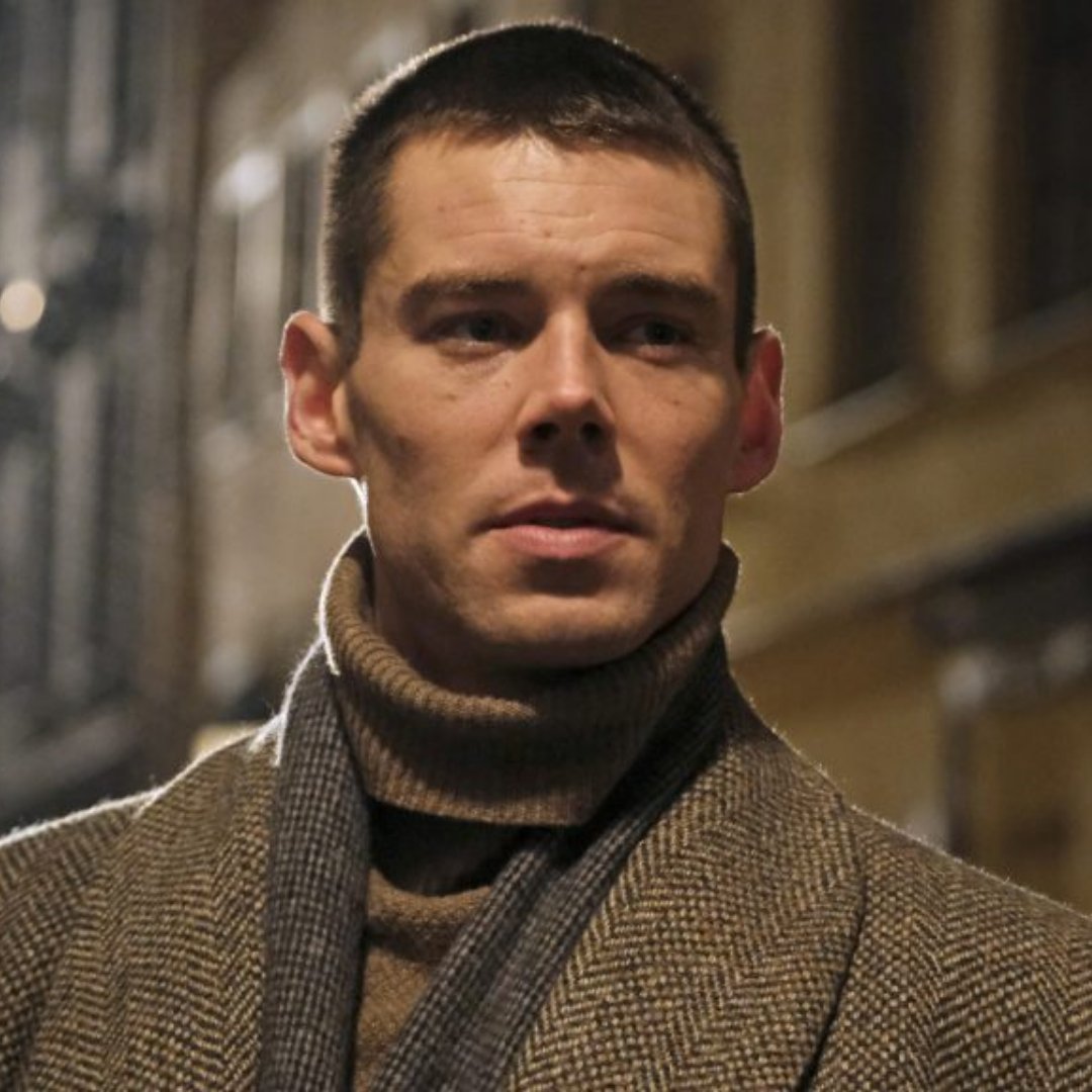 Happy Birthday to the wonderful Brian J. Smith from everyone at team 