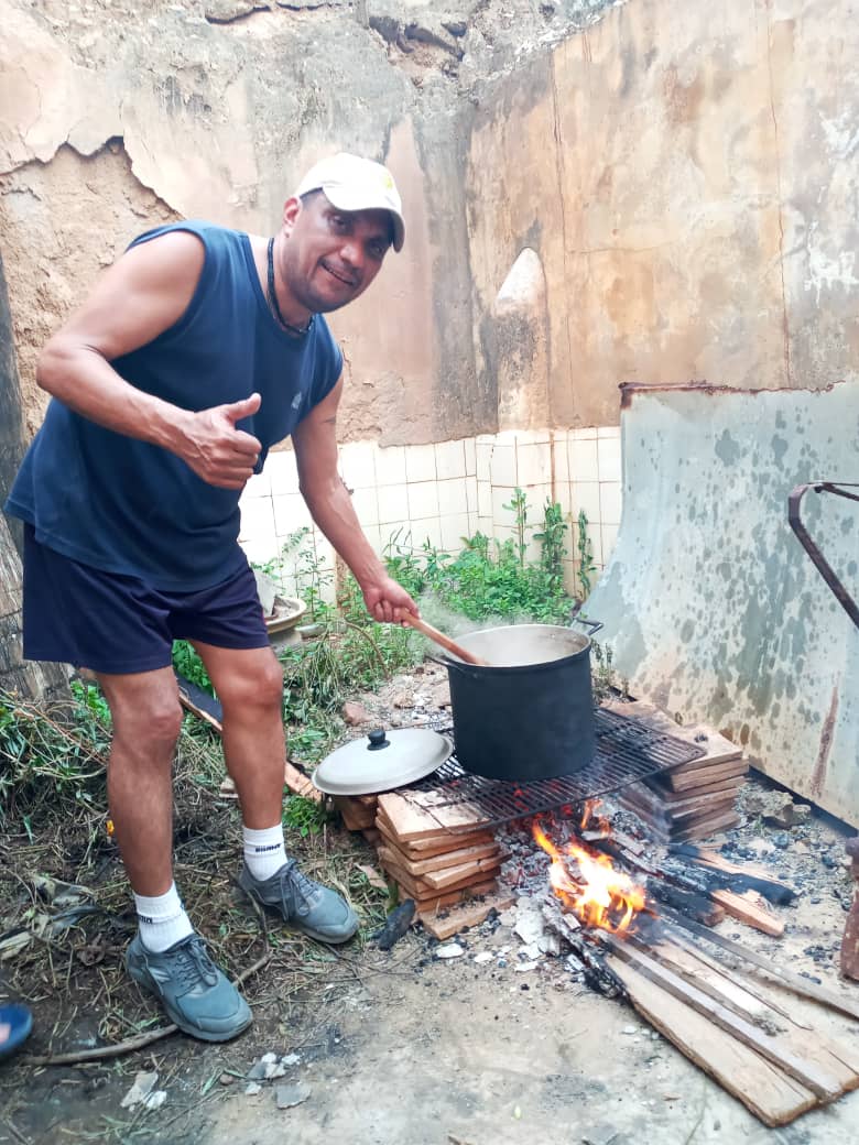 josesanchezro's tweet photo. Sancocho dominguero https://t.co/GtSNl4iCcg