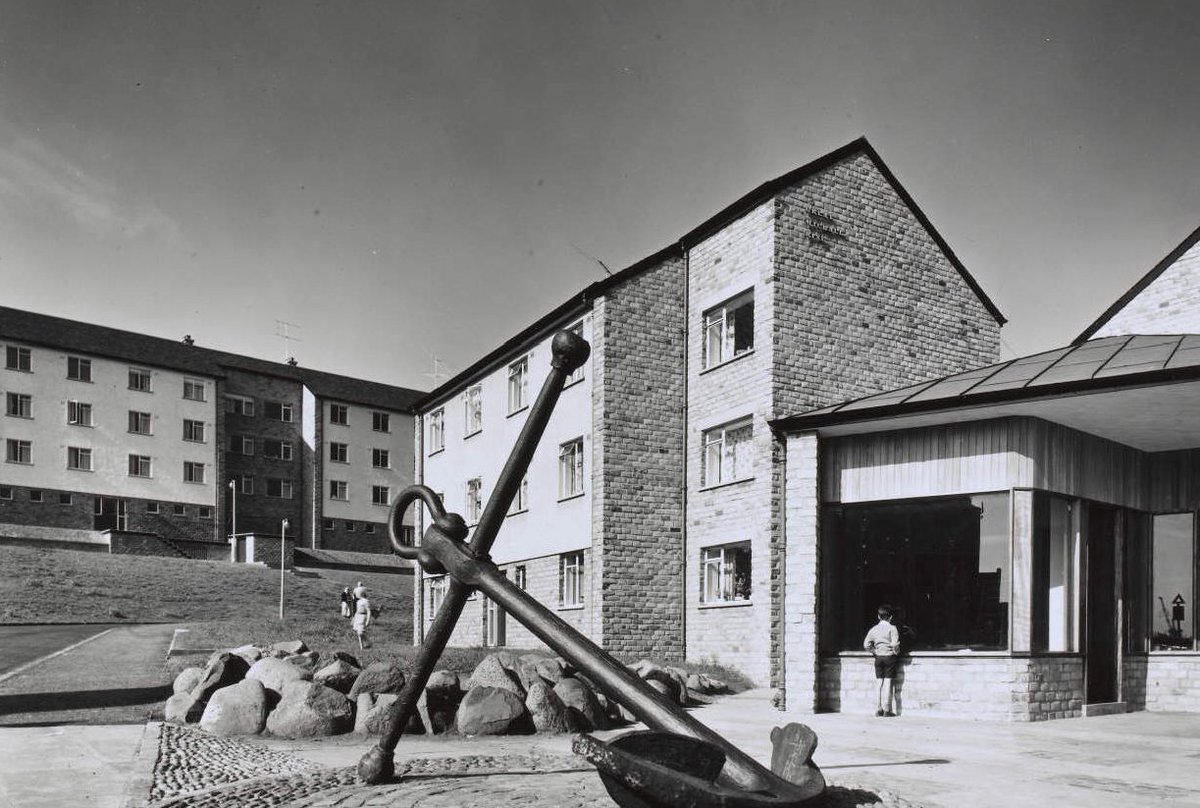 And in 1957, Edinburgh Corporation built a new housing scheme in the Newhaven development area, designed by Basil Spence, as "Great Michael Rise" (pic Edinburgh City Libraries)