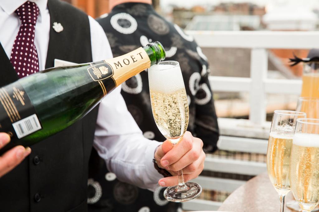 Wonders Of Excitement. Discover more places to earn and redeem your points. Experience the thrill of redeeming for free nights, unexpected delights, access to major events and more.
lux.ht/6010GNPIk 
#WeekofWonders #WestburyMayfair #MBV
<a href="/LuxCollection/">Luxury Collection</a> <a href="/MarriottBonvoy/">Marriott Bonvoy</a>