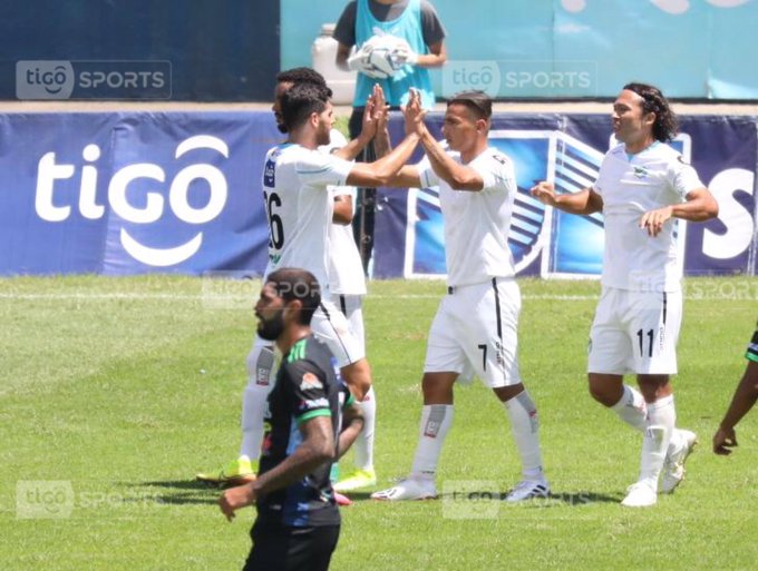 Quintopedia's tweet image. ¿Andrés Lezcano nos serviría en Selección Nacional? 
#PreguntasRandom