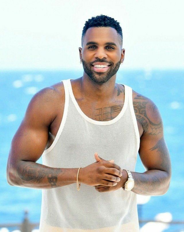 updatecultura's tweet photo. Billboard Hot 100 🔥 

#1. "Savage Love (Remix)", Jason Derulo &amp; BTS (+7) *new peak* 

— Esse é o segundo #1 na carreira de ambos os artistas, sucedendo "Watcha Say" e "Dynamite". https://t.co/lmi4QS7Sgv