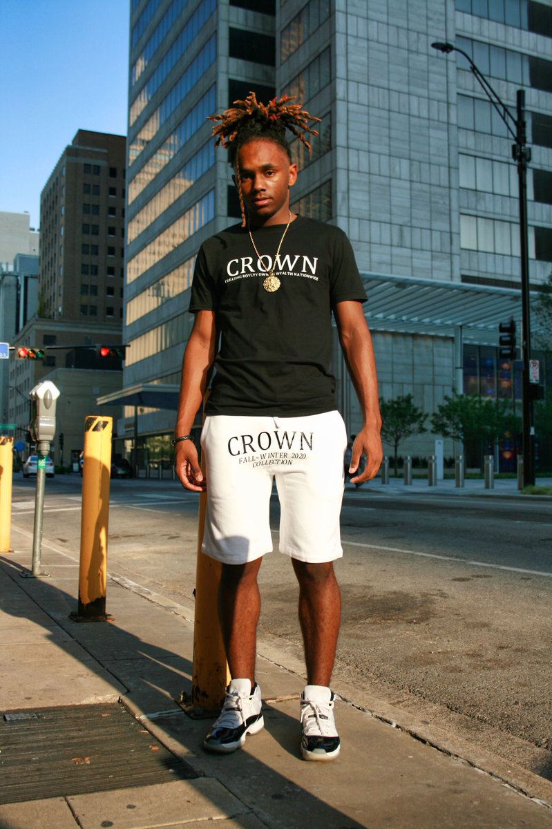 CrownApparel2's tweet image. Crown Apparel 
1 of 1
Link in bio
Model @runlikedevo 
#explorepage #clothingbrand #dallas #entrepreneur #dallasmodels #designer #photooftheday