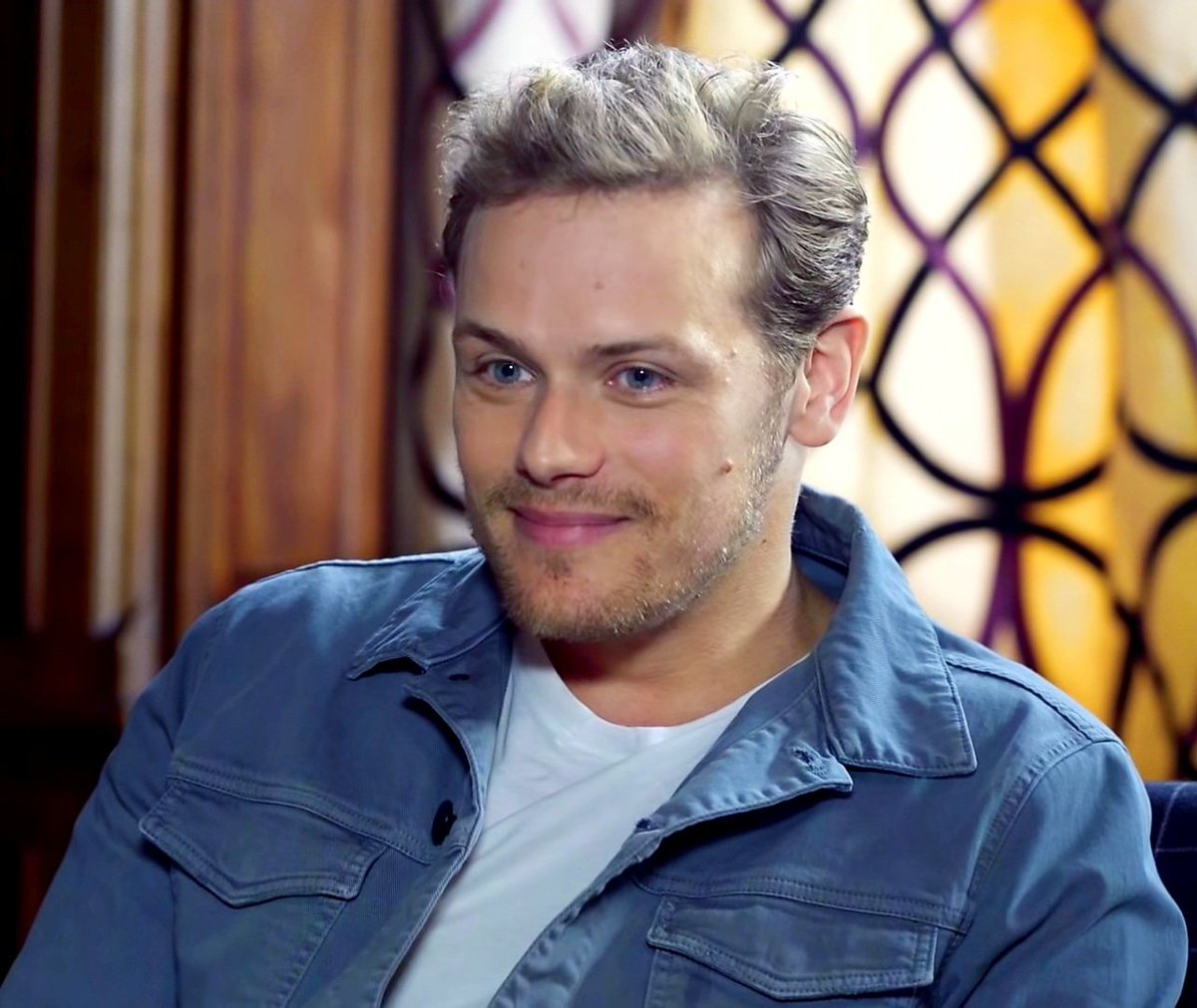 His reactions...priceless!!  #SamHeughan