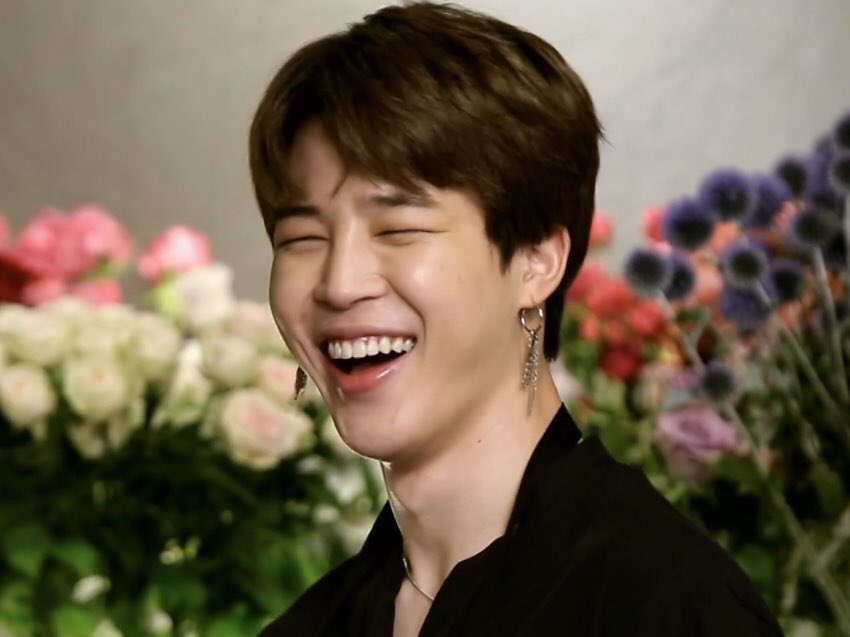 A short thread of random  vids i have : -Happy birthday jimin   #HappyBirthdayJimin #지민이로_가득한_10월의_감동날 #지민이_덕분에_특별해진_1013 #지민  #JIMINDAY  #JIMIM  @BTS_twt