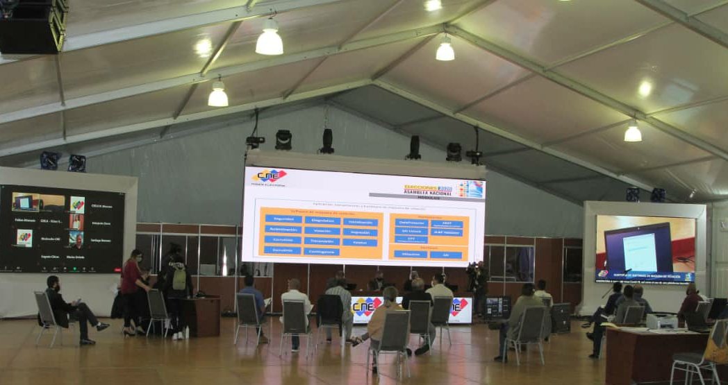 cneesvzla's tweet photo. Con estricto cumplimiento del Plan Estratégico de Bioseguridad que ejecuta el @ve_cne, se dio inicio a la Auditoría del Software de la Máquina de Votación, que se desarrollará desde hoy hasta el próximo #23Oct, según lo estipulado en el Cronograma Electoral.

#TiempoDeElegir https://t.co/e7ECPBXwhI