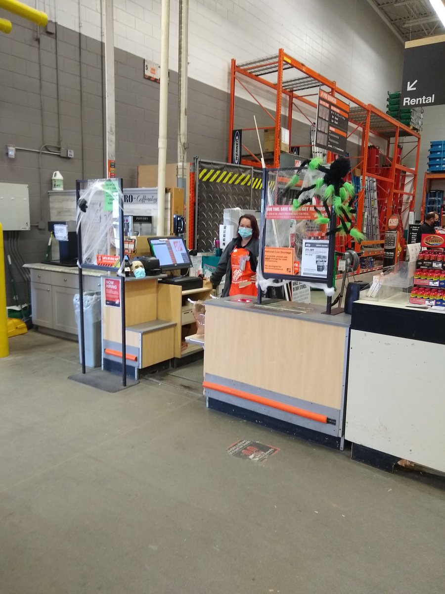 Great to have our leadership team taking care of our cashier's and service desk by giving them a long break today. Thank you leadership Team and Thank you to our awesome cashier's. #CAM <a href="/hd_stefani/">StefaniHD</a> @dennissanders13 <a href="/McFarrenGary/">Gary McFarren</a> <a href="/Dave_Dawber/">Dave Dawber</a>