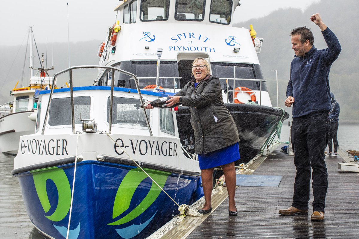 e-Voyager was named by MP Sheryll Murray – Conservative MP for South East Cornwall. #zerocarbonfuture #greenenergy #electricboat #zeroemissions #voyagerboatyard #greenmarinedesign #evoyager #launchday #thefutureisgreen #eboat