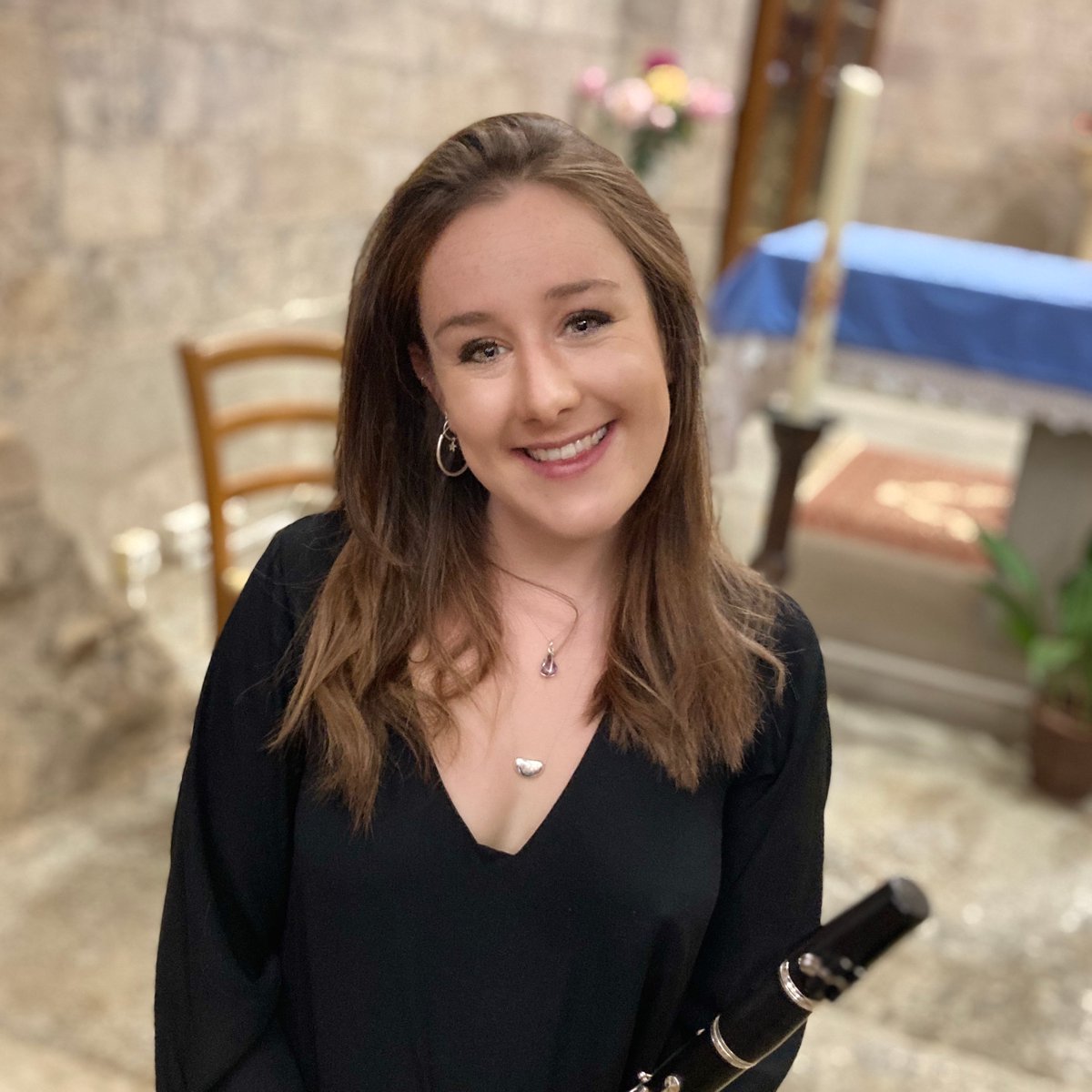 Living on the corner of Castlenau&amp;Ferry&amp;Church Road, remember the music every day at 6pm during #lockdown? Come listen to <a href="/PoppyBeddoe/">Poppy Beddoe</a> play a real concert for you @stmichaelbarnes on 23.10! @BarnesCommAssoc <a href="/SW14_SW13/">sheen m'lake barnes</a> <a href="/RedLionBarnes/">The Red Lion, Barnes</a> <a href="/barnestoday/">Barnes Today</a> <a href="/barnesbookshop/">Barnes bookshop</a> @stmarybarnes