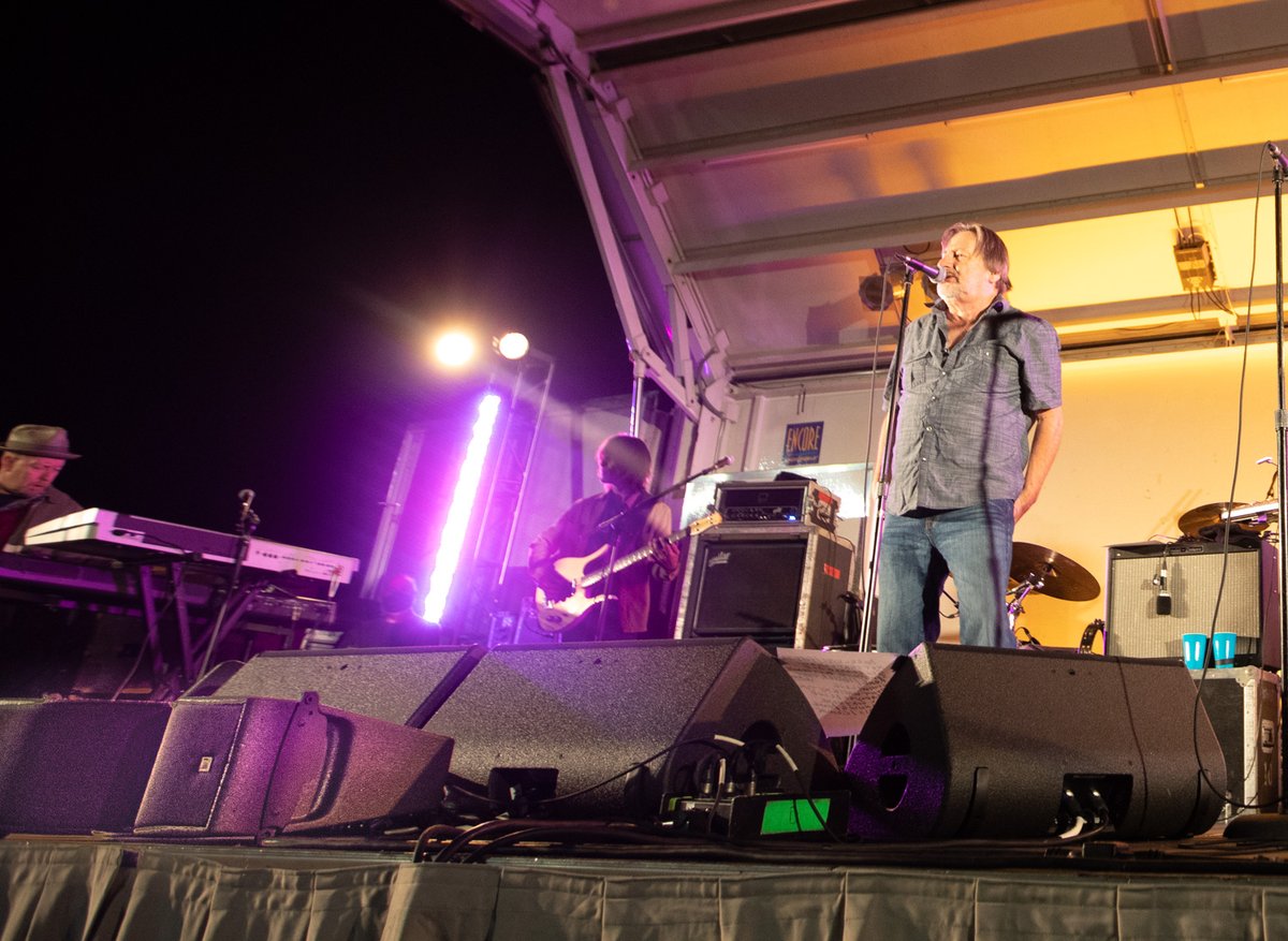 CarrollMusic's tweet photo. MONITOR MONDAY! SouthsideJohnny&theAsburyJukes.
#driveinconcerts #audio #lacoustics #monitors #tour #proaudio #support #professional #entertainment #giveusacall #nyc #nj #washingtondc @mayopac @lathebestsound #nj #nyc #washingtondc @blvdpro @boulevard_carroll_inc https://t.co/5TjeRoEOKU