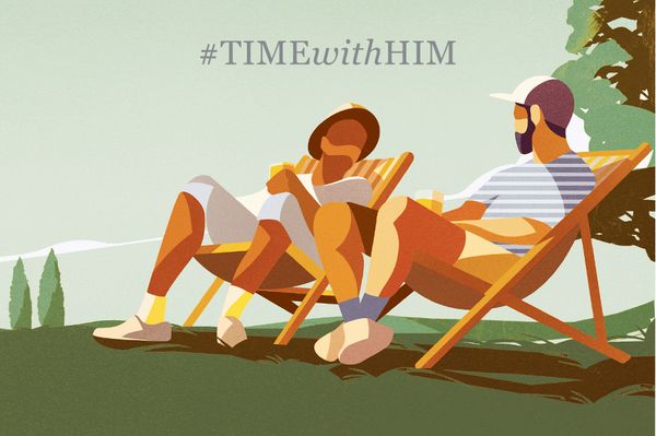 MRPORTERLIVE's tweet photo. To mark the first anniversary of MR PORTER Health In Mind and World Mental Health Day, we’re launching the #TIMEwithHIM campaign, which celebrates the power of friendship and encourages men to check in with their friends. Discover more: https://t.co/aSTg2pC2hH https://t.co/rTHavOIidj