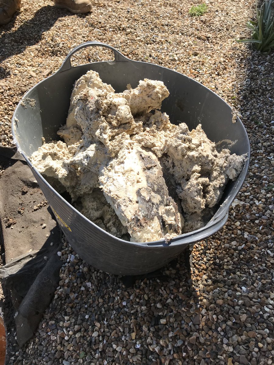 MTDrains's tweet photo. Managing agent called as one of his properties had problems with the drainage. We located the manholes which were all hidden under stones & one in particular was caked in fat/grease so we carried out a full descale of the drains.
#drainproblems #fog #descale #newromney #mtdrains https://t.co/ddm0OSoAq2