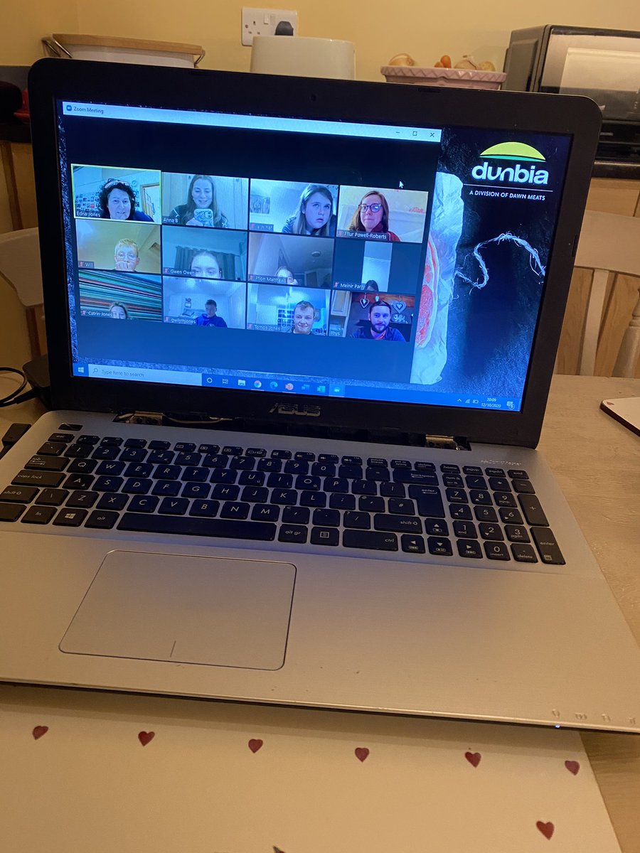 BlakeyAnna's tweet photo. Slowly getting in to virtual YFC, still weird to be on the opposite side of the talk though!! Good couple of zoom meetings tonight and last week with @GlamorganYFC and @cffiynysmon about @DunbiaGroup and the @WalesYFC lamb initiative in partnership with @sainsburys 🐑🌱🥩 https://t.co/0EKE00Mm9K