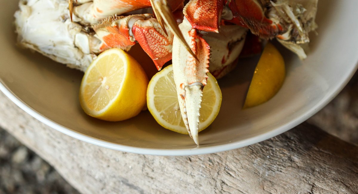 It's Crabby Monday at Salty's!

Did you know you can now get this 2 pounds of Dungeness Crab at $33 special for to-go?  That's right!  Enjoy this Monday favorite by dining in or eating at home ... 

Either way, it's a great deal and we look forward to serving you.