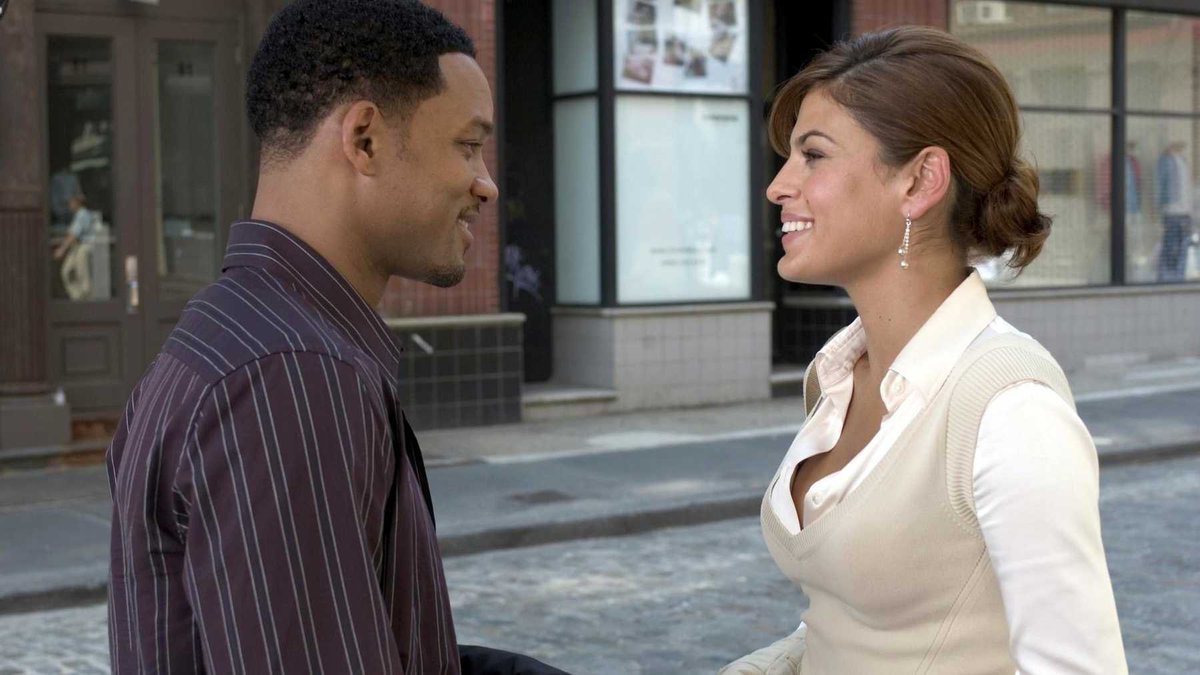  starting off with Hitch (2005), starring the legendary Will Smith, tells the story of a professional date doctor struggling in his pursuit of a gossip columnist  light hearted, airy, great pick if you just want to smile in bed!