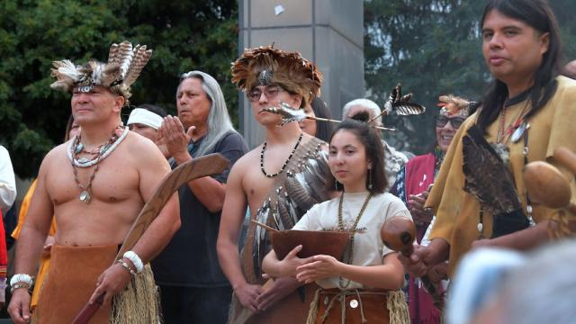 thehill's tweet photo. Arizona, Virginia observe Indigenous Peoples' Day for first time instead of Columbus Day https://t.co/nFLVN26QnV https://t.co/E7alFwmpYm