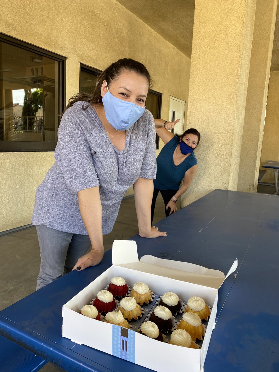 straphaella's tweet photo. Today we got to celebrate our incredible TK teacher, Mrs. Gonzalez! We are incredibly grateful for her dedication to our school community. We pray for a year of happiness and health. Happy Birthday Mrs. Gonzalez! 🥳🎉 #srsvikings #srsteachers #srsbirthdays https://t.co/lBntaEY9Fr
