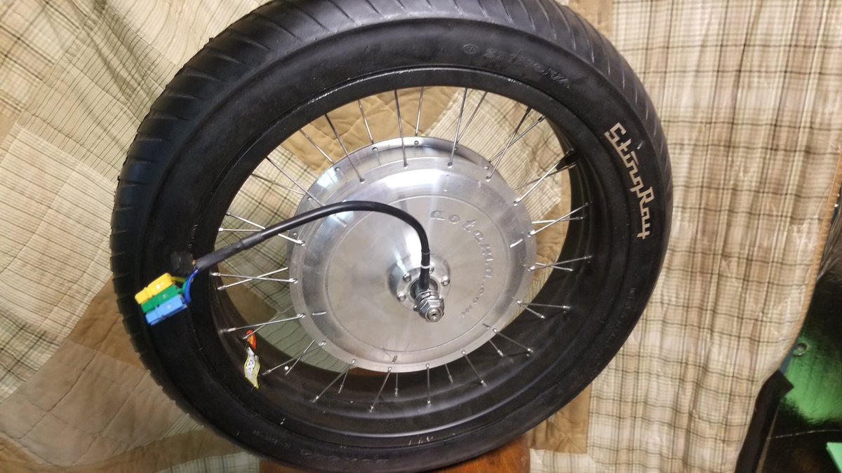 TheTapplaque's tweet photo. Billy Bueno's random prize drawings facebook group offering this sweet combo 38 spots left $30.00 #ebikekit #fattire #stingray #schwinnstingray #48v #1000w https://t.co/byQQTIkFLD