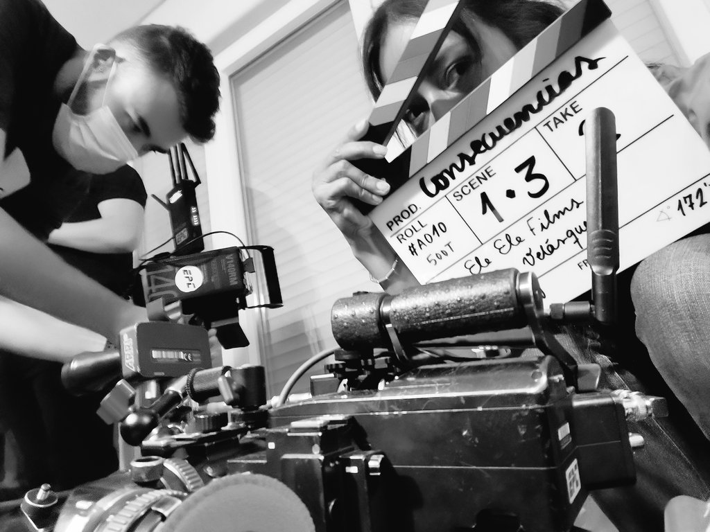 KarinaMoscol's tweet photo. "Consecuencias", una historia rodada en 35mm 🎥🎞️🤘🏼.
#eleelefilms
#vivirrodando https://t.co/6JF0BxQc4R