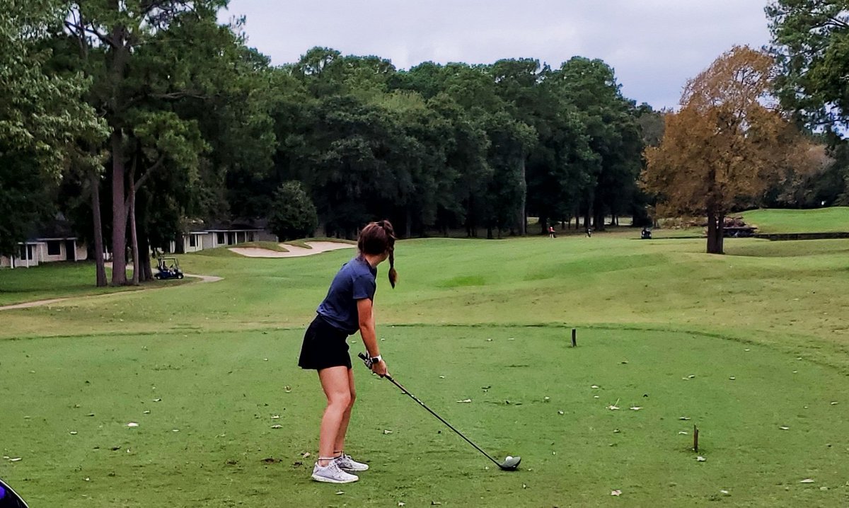 The Varsity Girls played strong man golf today at The Golf Club at Margaritaville Lake Resort #ReignCain