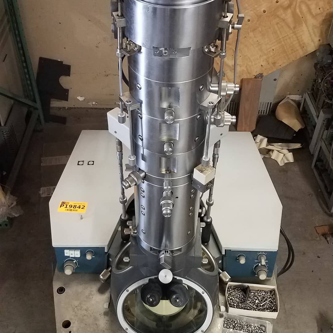 scientist84's tweet image. Anyone want this? It&apos;s a Philip&apos;s EM301 #TransmissionElectronMicroscope, it can get 3.5 Angstrom line resolution when up to speed. It&apos;s in Austin TX, and is free if you come get it. It is complete, but unassembled. Includes very descriptive service manual.PLEASE SHARE #science