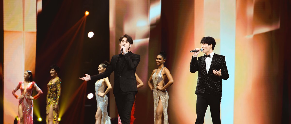 actionvip1's tweet photo. เก็บตกสองหนุ่ม ไบท์วิน แสดงสดจากเวทีการประกวด Miss universe thailand 2020
#actionvip #daendorphine #teamda #tummadateam #amandaobdam #MissUniverseThailand2020 #MissUniverseThailand #MUT #MUT2020 #brightwin #bbrightvc #winmetawin https://t.co/4pt6CjQNmr