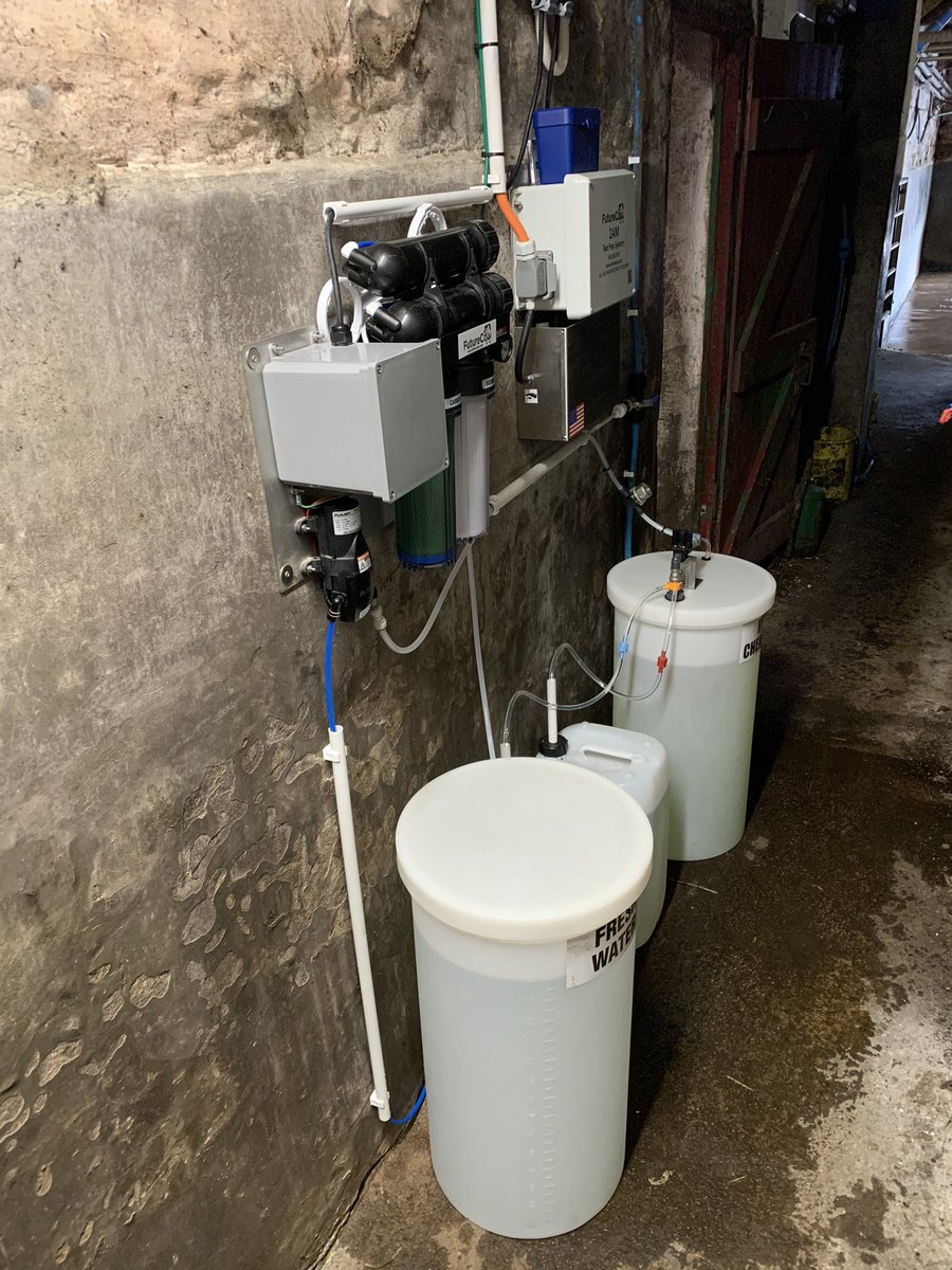 dunglinsons's tweet photo. Another #futurecow teat scrubber installed and commissioned for milking time. Ask for details. https://t.co/c72jjuU8yW