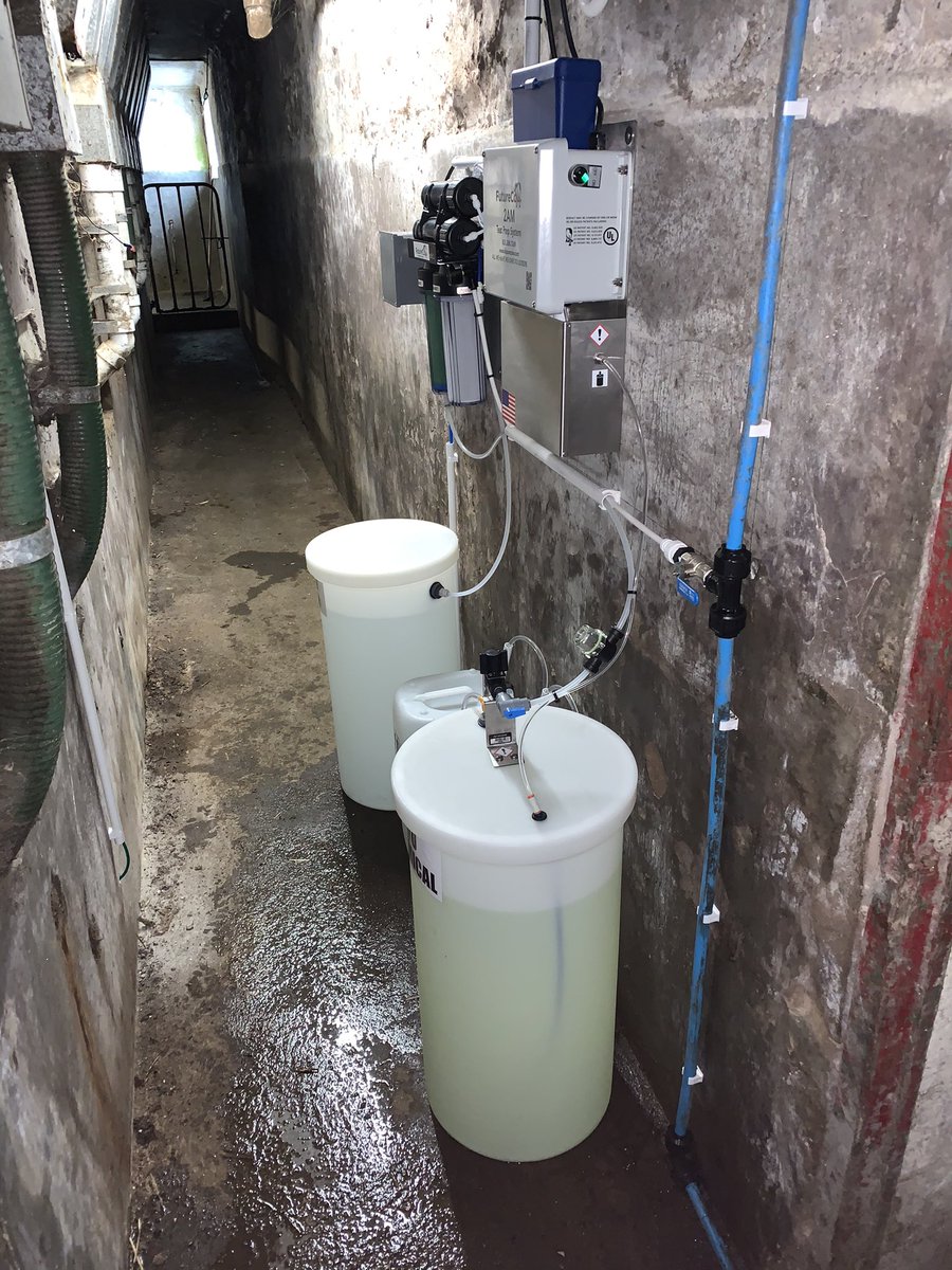 dunglinsons's tweet photo. Another #futurecow teat scrubber installed and commissioned for milking time. Ask for details. https://t.co/c72jjuU8yW