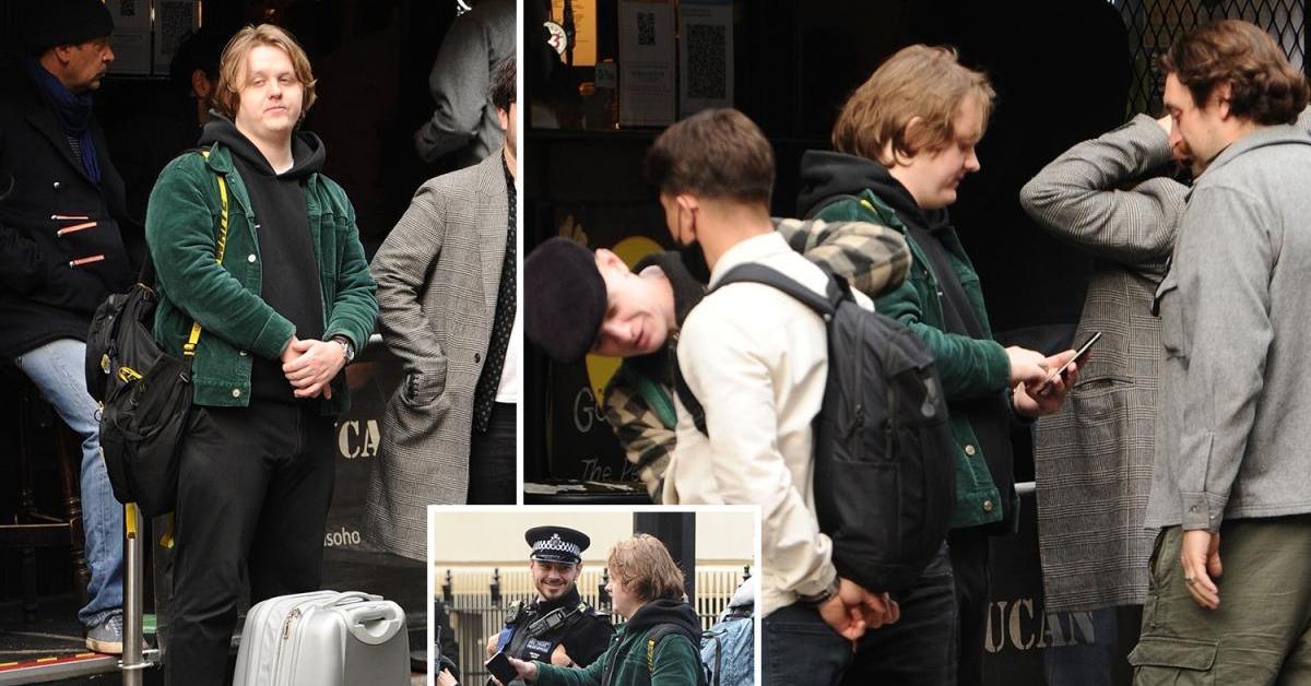 ScottishSun's tweet image. Lewis Capaldi temporarily moves to London in a bid to escape Nicola Sturgeon’s lockdown pub laws

thescottishsun.co.uk/tvandshowbiz/b…