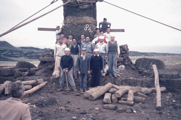 RapanuiPioneers's tweet photo. October 12, 1960: The restored Ahu Akivi is inaugurated with a big umu. This is a tribute to all the #rapanui individuals that participated re-erecting our #aringaora, bringing them back to life. And to archaeologists William Mulloy and Gonzalo Figueroa who made it possible. https://t.co/YFfan00T0K