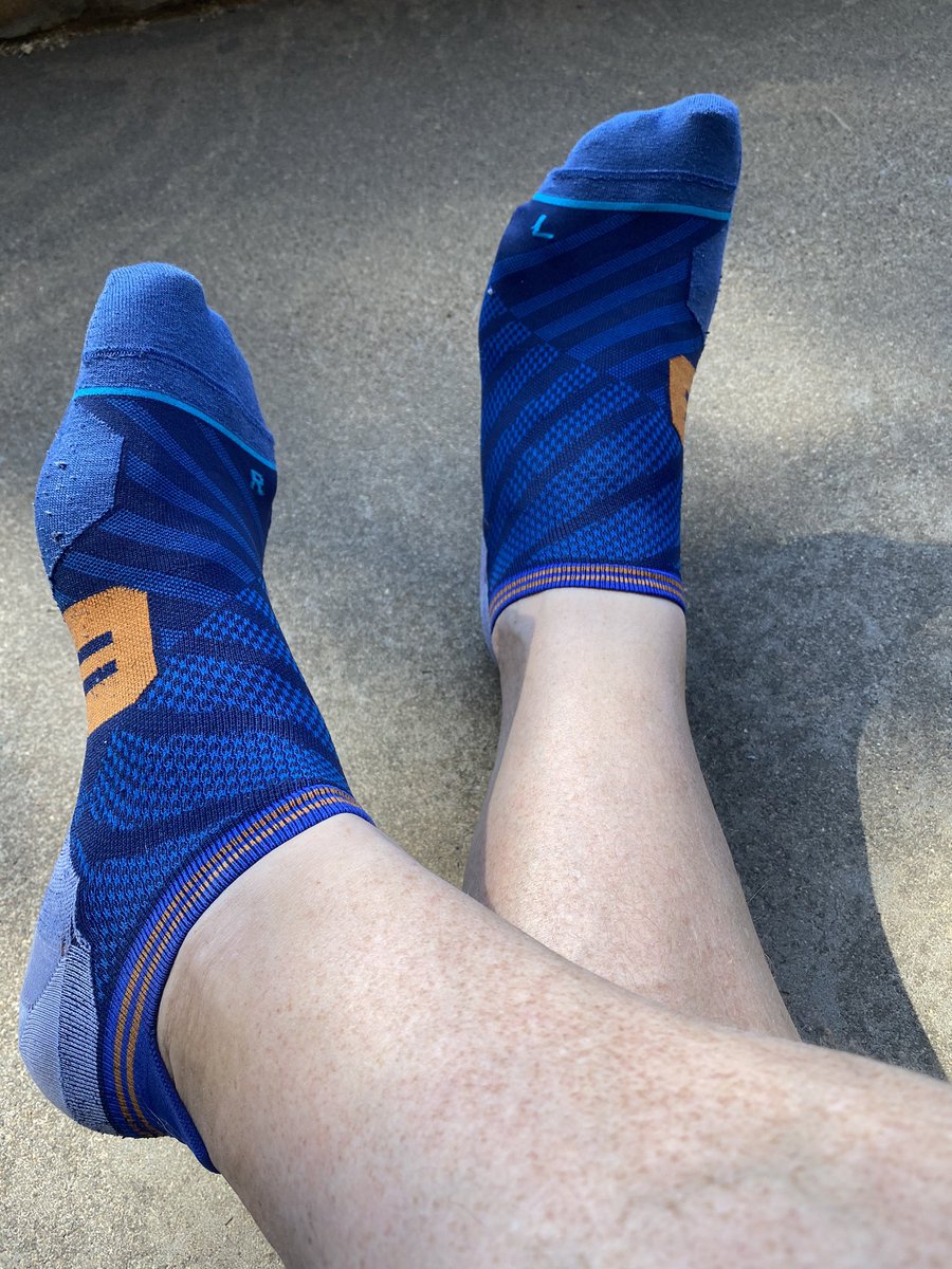 bulldawg1987's tweet photo. Monday’s #sockgame courtesy of one of my favorite companies, @stance #sockfamily #theuncommonthread @saucony https://t.co/OWurEpYXDS