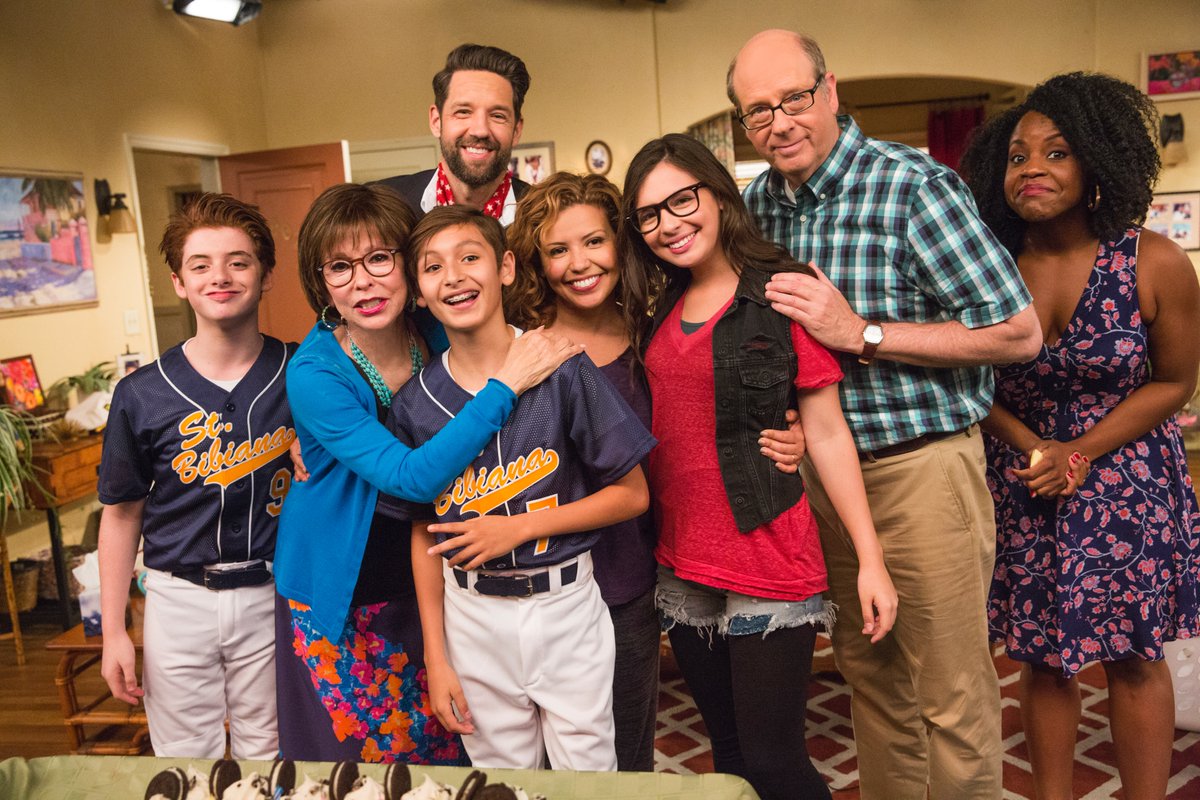 Oh my god look at these youths from Season 1  #ODAAT